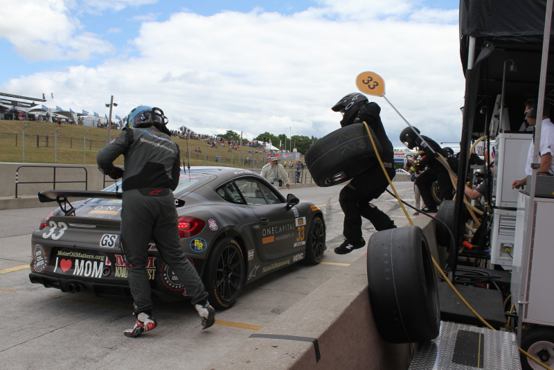 Illustration for article titled A Close-Up Look At All Of The Crazy Action In A Routine Sportscar Pit Stop